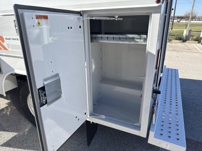 2025 Chevrolet Express Cutaway 3500 Base