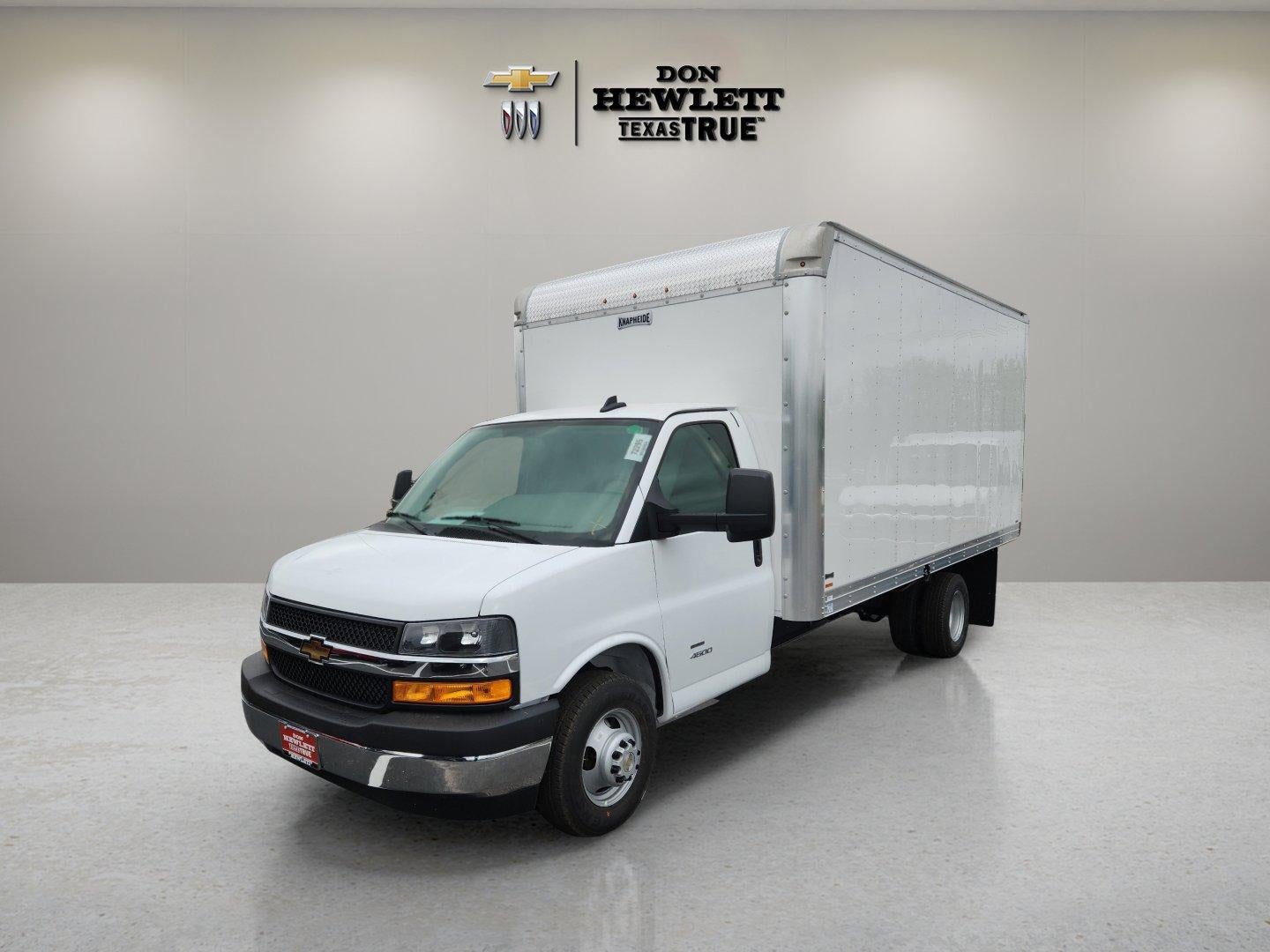 2025 Chevrolet Express Cutaway 4500 Base