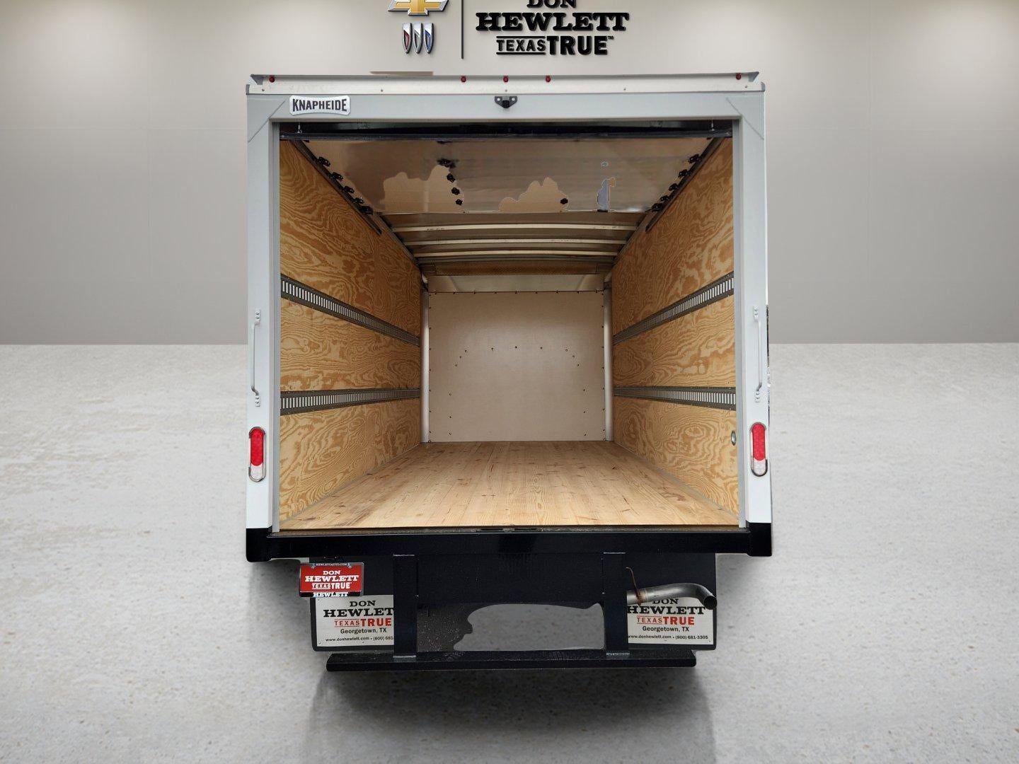2025 Chevrolet Express Cutaway 4500 Base