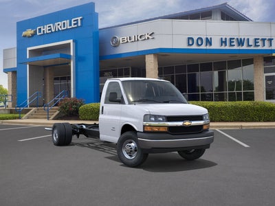 2025 Chevrolet Express Cutaway 4500 Base