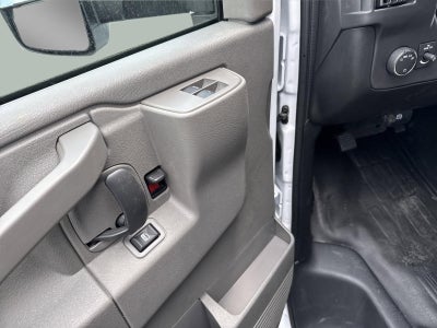 2025 Chevrolet Express Cutaway 4500 Base