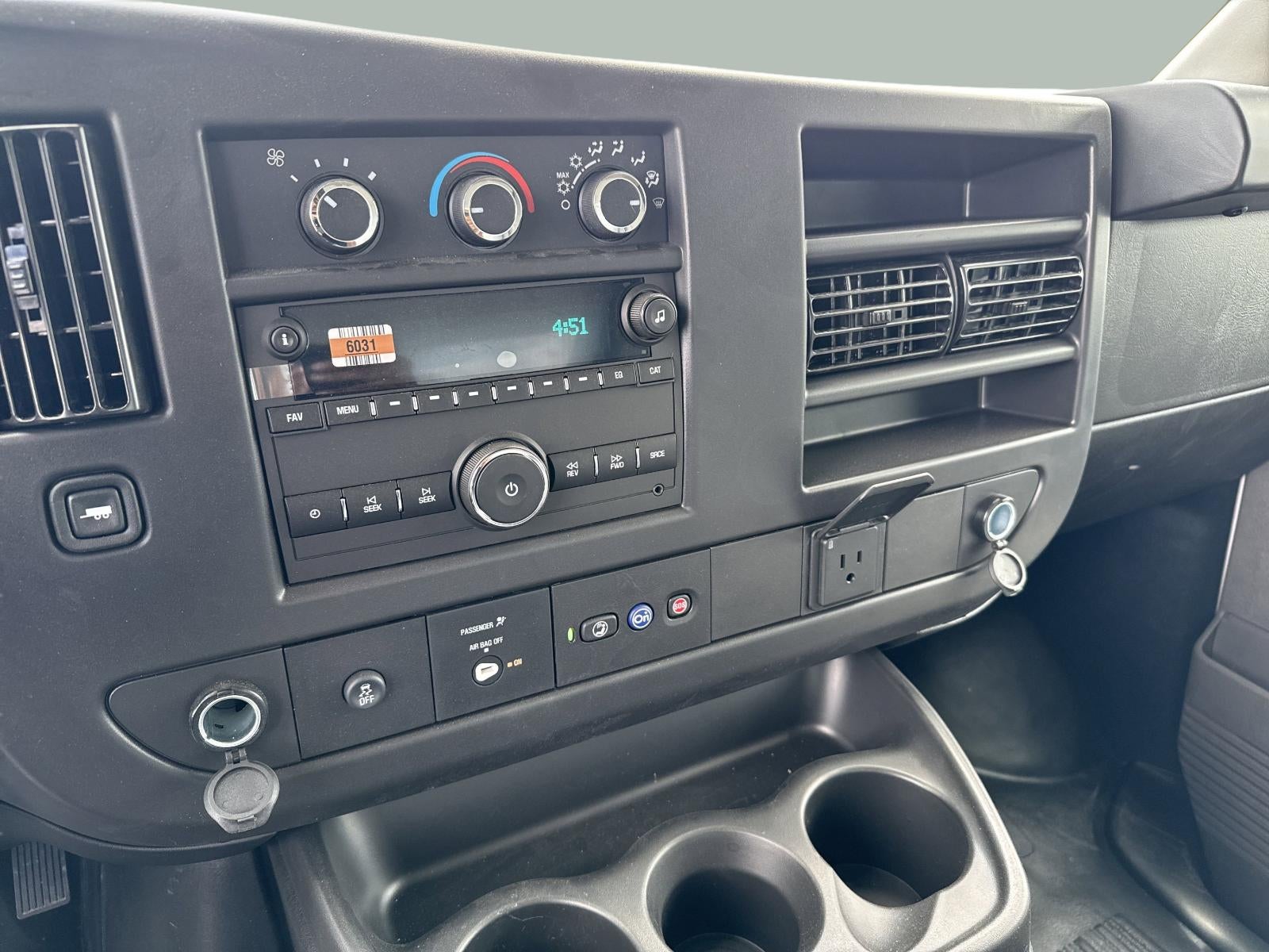 2025 Chevrolet Express Cutaway 4500 Base