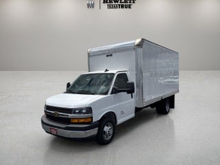 2025 Chevrolet Express Cutaway 4500 Base