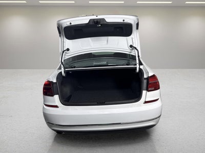 2016 Volkswagen Passat 1.8T SE