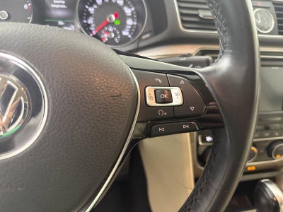 2017 Volkswagen Passat 1.8T SEL Premium