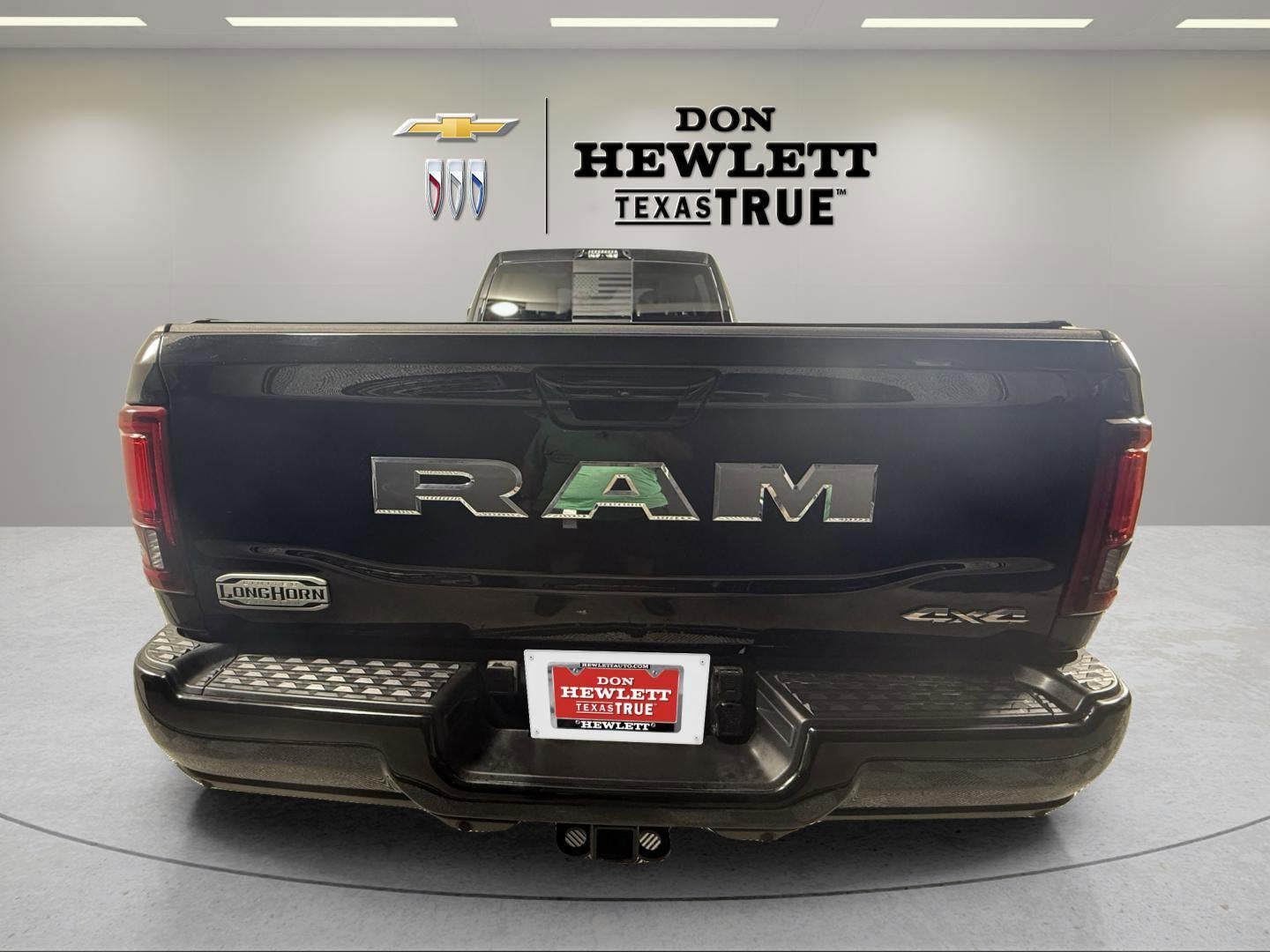 2025 RAM 3500 Limited Longhorn Crew Cab 4x4 8' Box