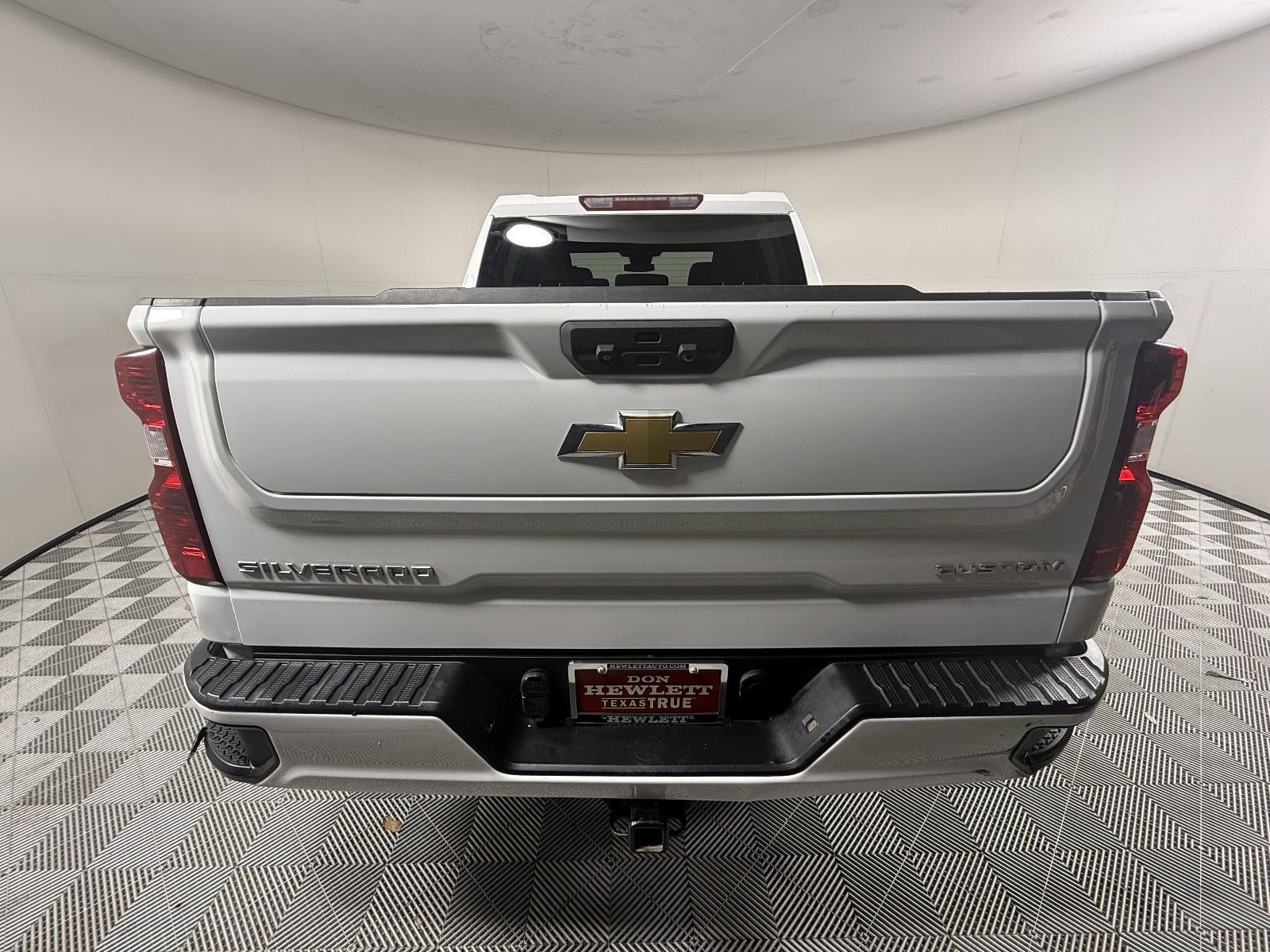 2023 Chevrolet Silverado 1500 Custom