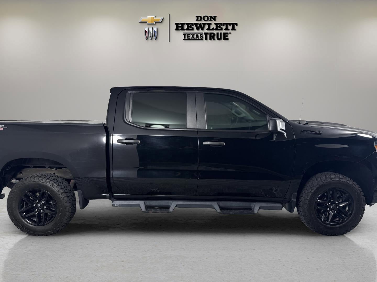 2023 Chevrolet Silverado 1500 Custom Trail Boss