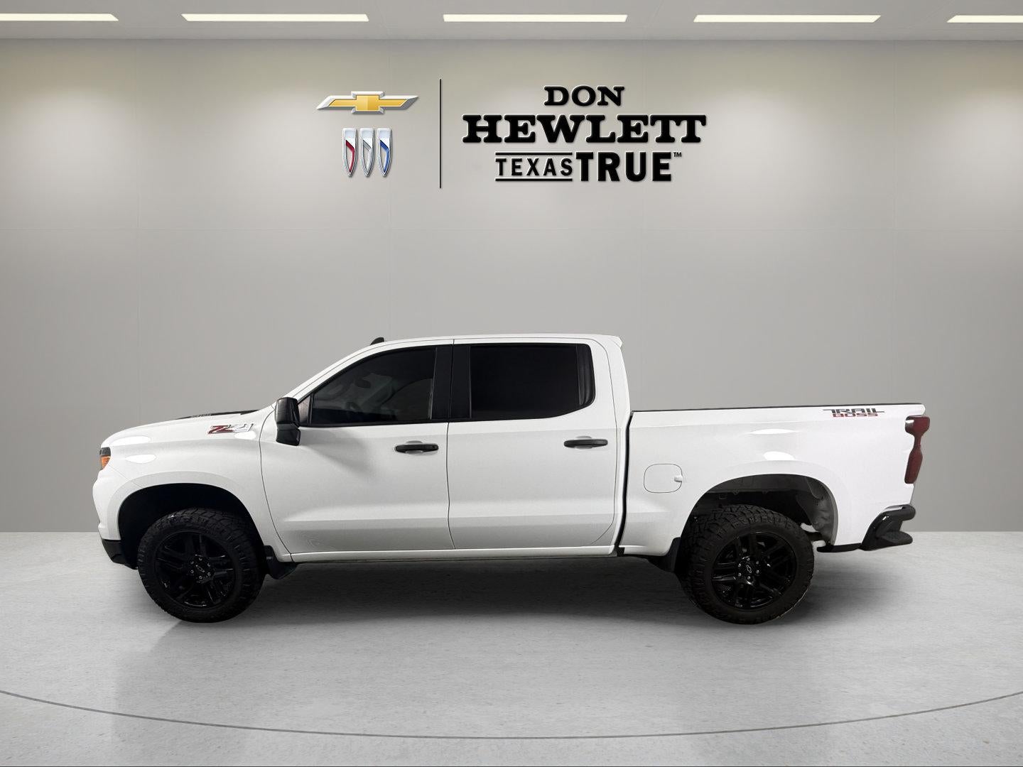 2023 Chevrolet Silverado 1500 Custom Trail Boss