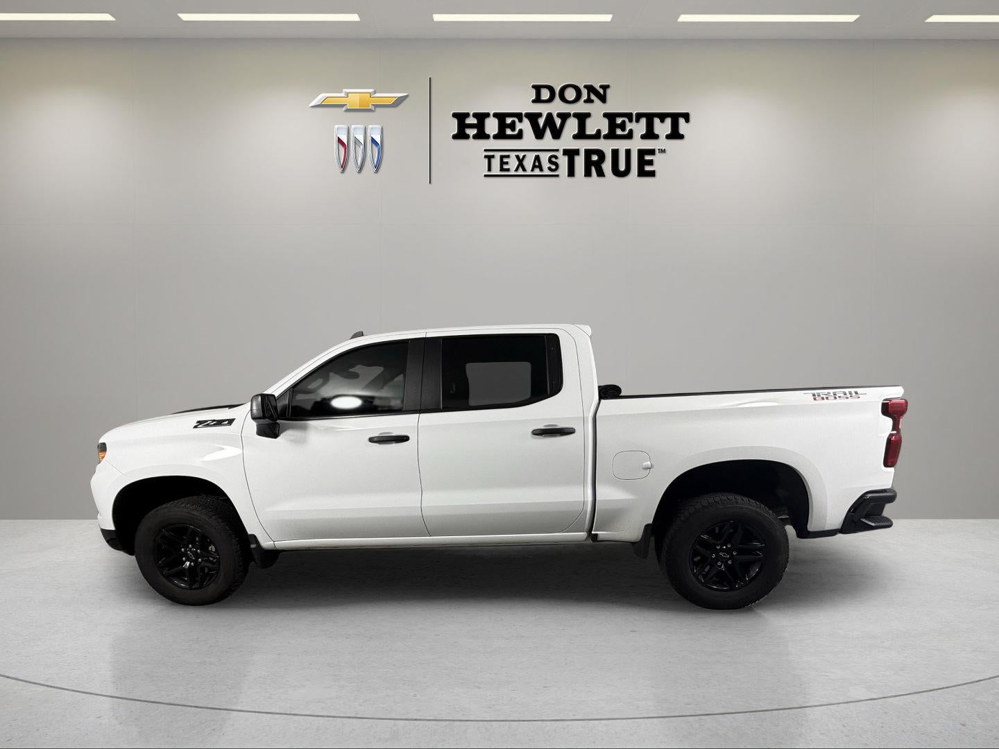 2023 Chevrolet Silverado 1500 Custom Trail Boss