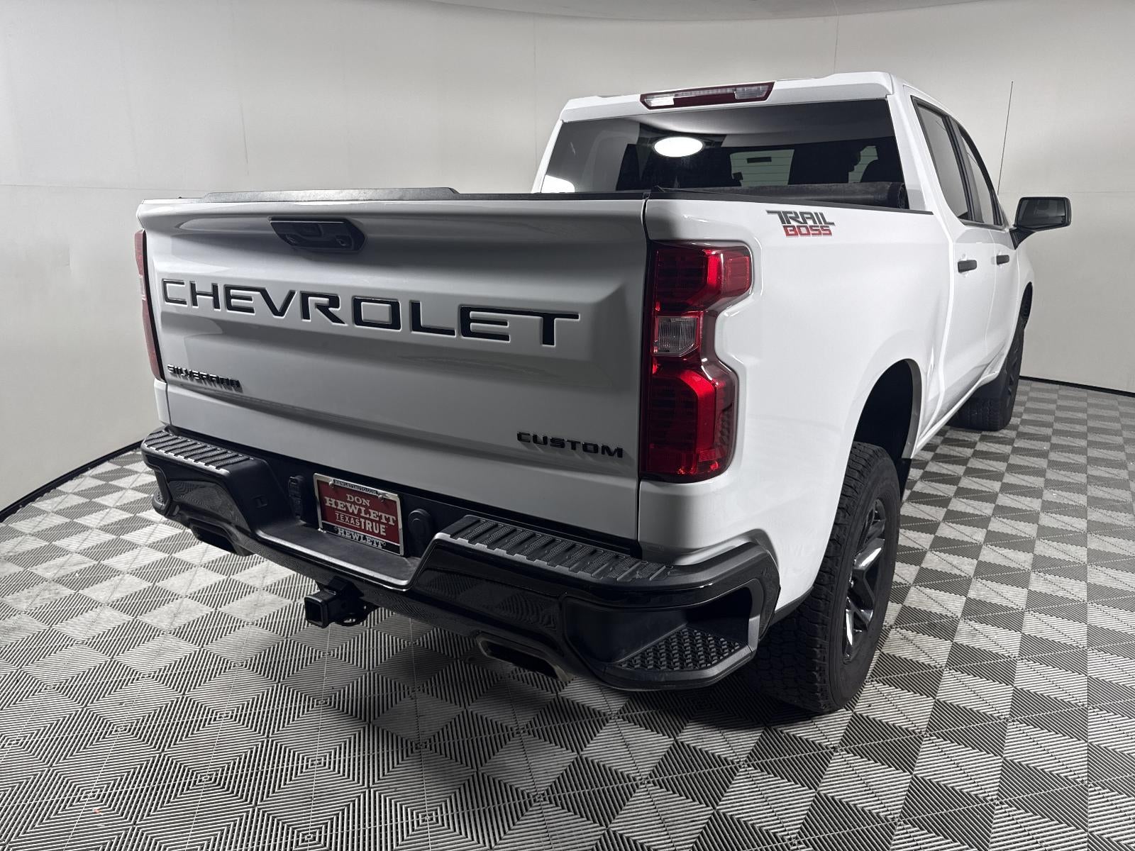 2023 Chevrolet Silverado 1500 Custom Trail Boss