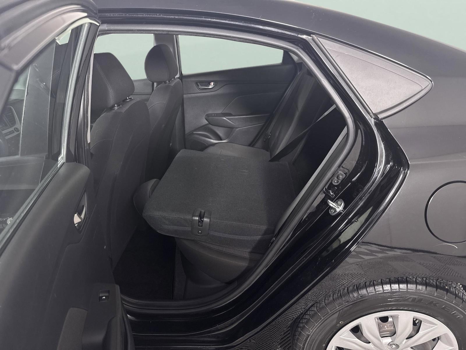 2022 Hyundai Accent SE