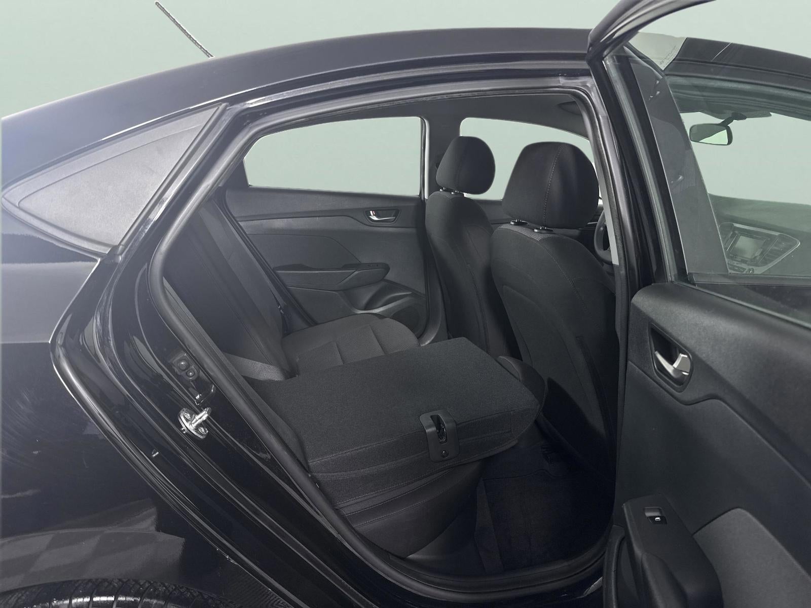 2022 Hyundai Accent SE