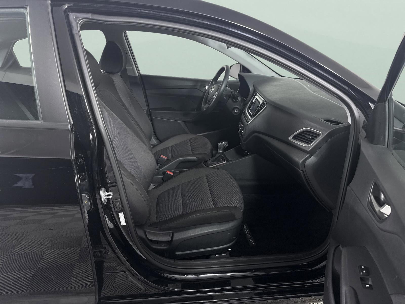 2022 Hyundai Accent SE