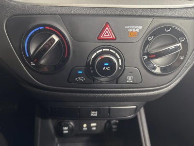 2022 Hyundai Accent SE