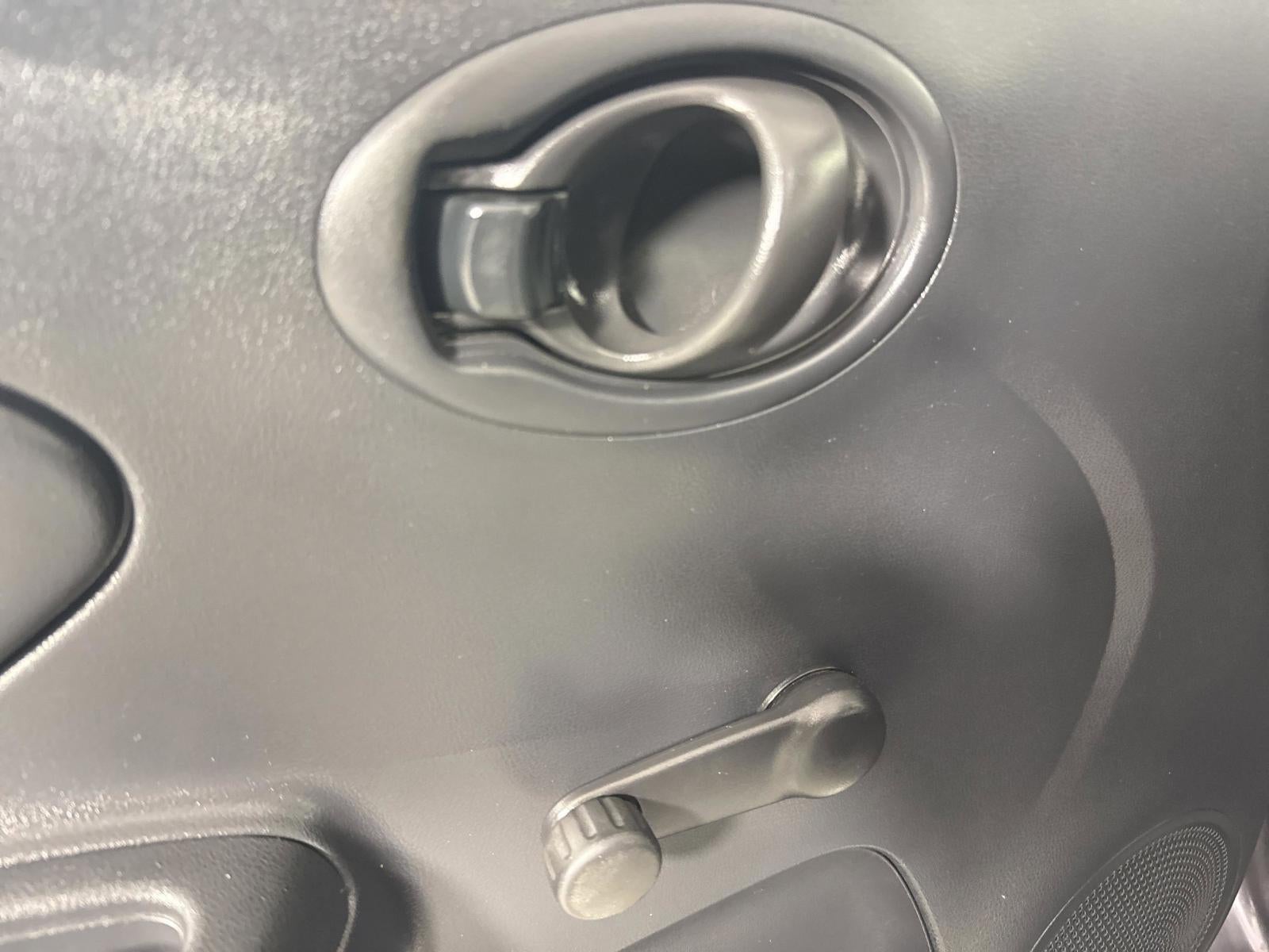 2015 Nissan Versa S Plus