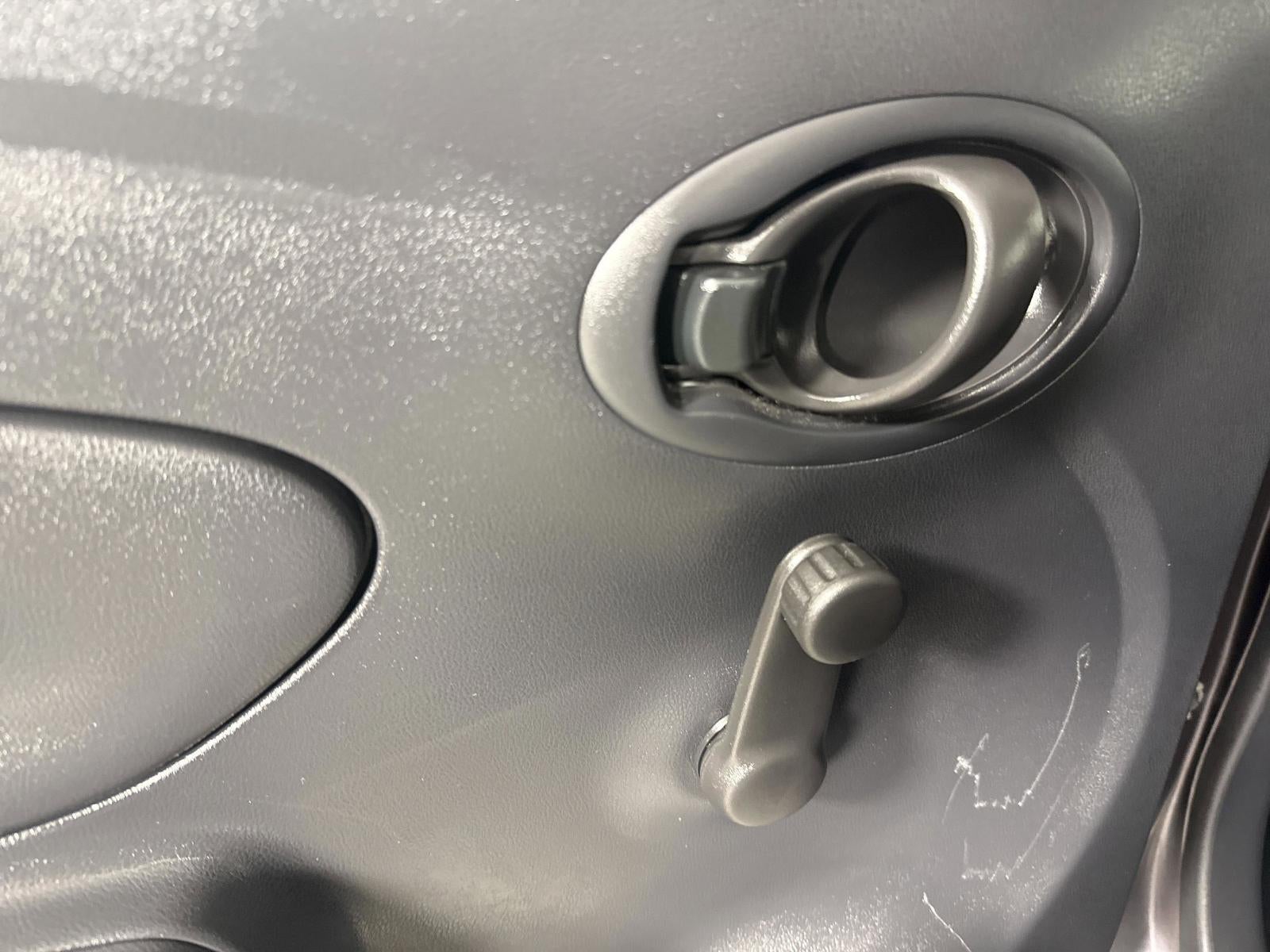 2015 Nissan Versa S Plus