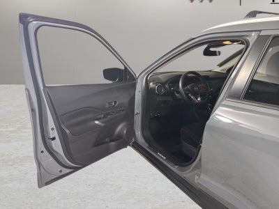 2024 Nissan Kicks SV Xtronic CVT