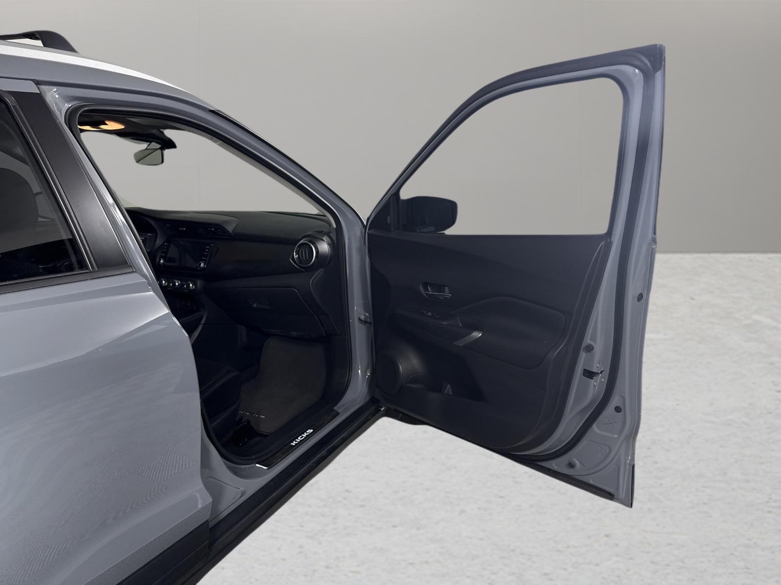 2024 Nissan Kicks SV Xtronic CVT