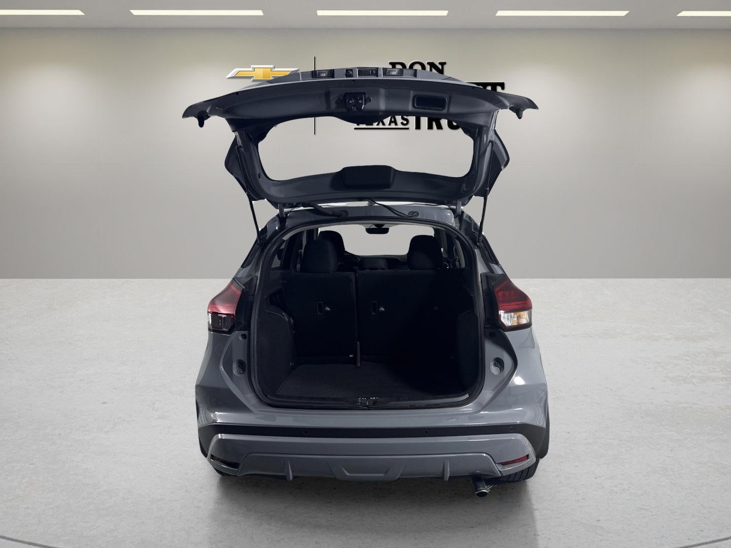 2024 Nissan Kicks SV Xtronic CVT