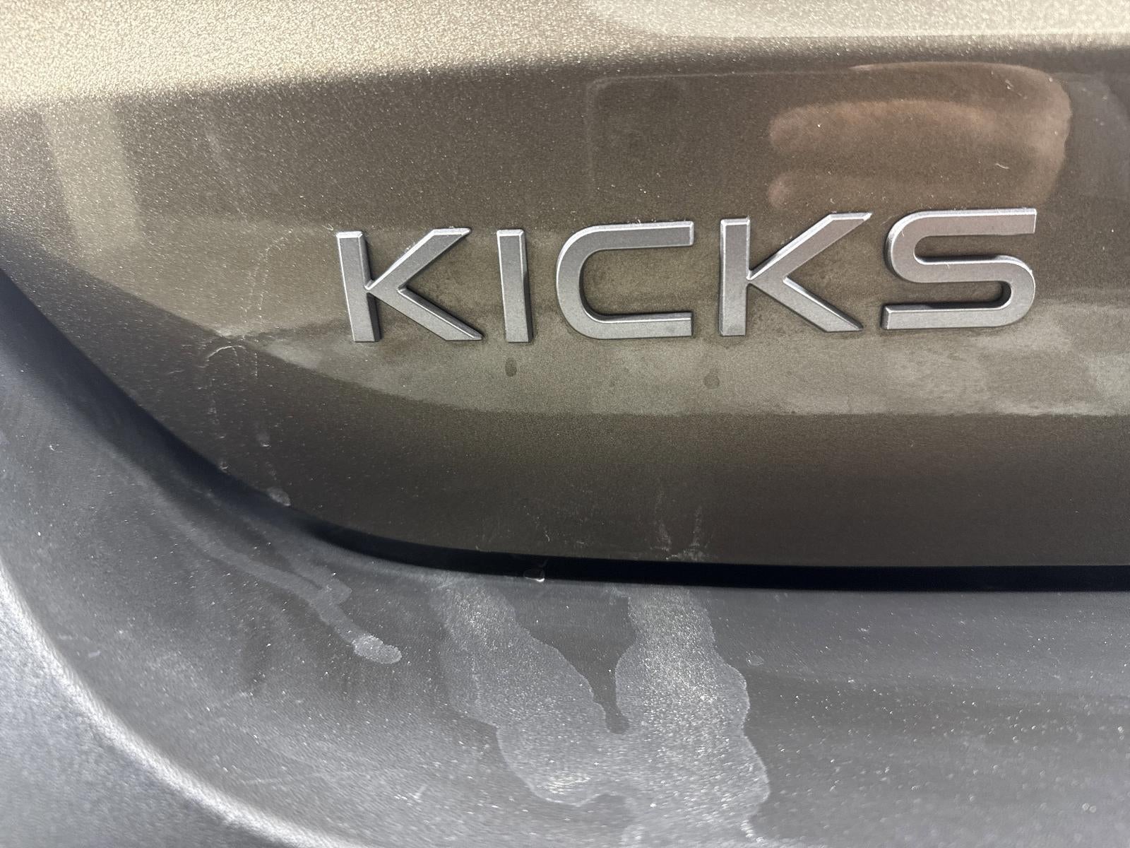 2025 Nissan Kicks SV