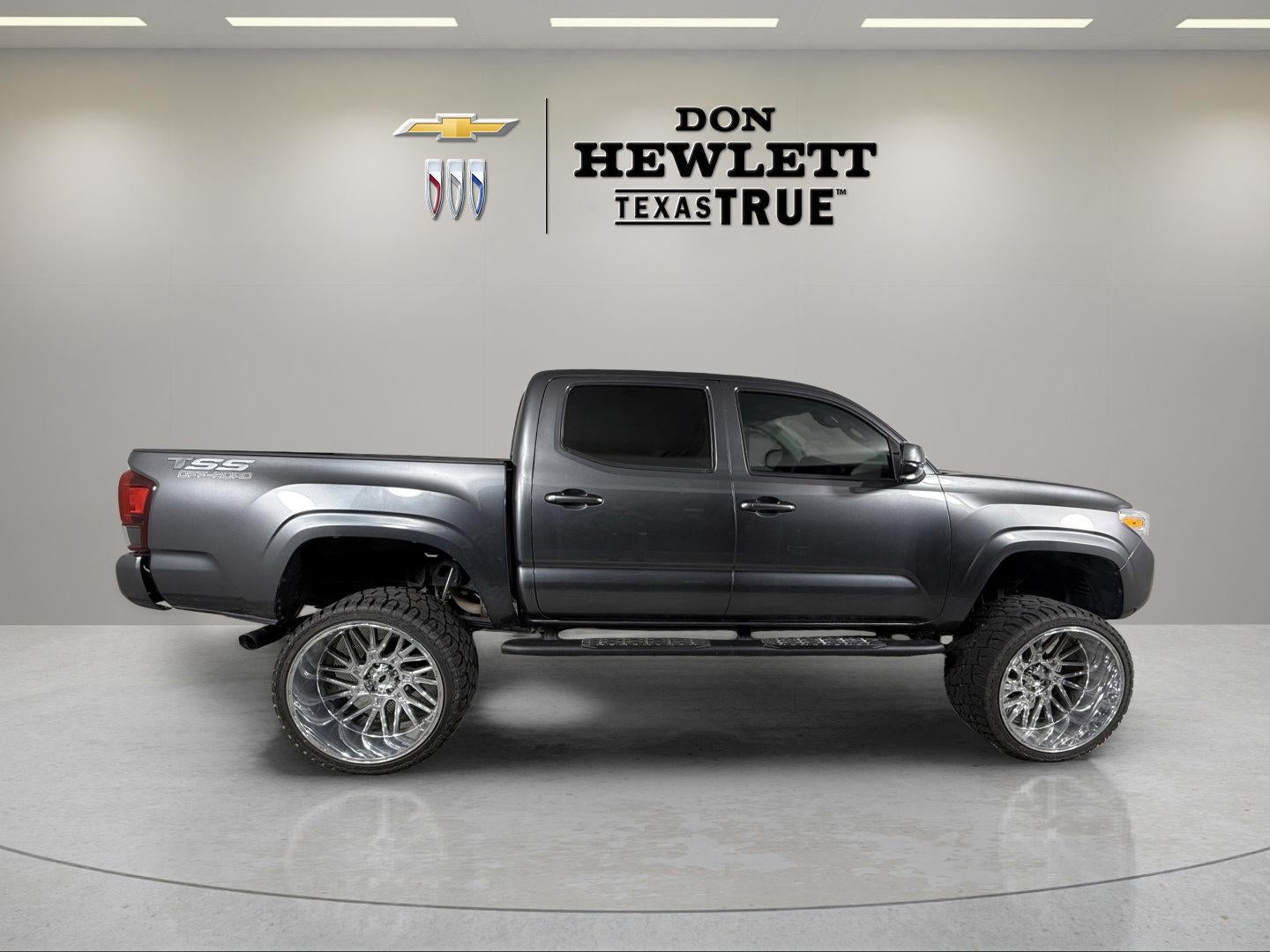 2023 Toyota Tacoma SR V6