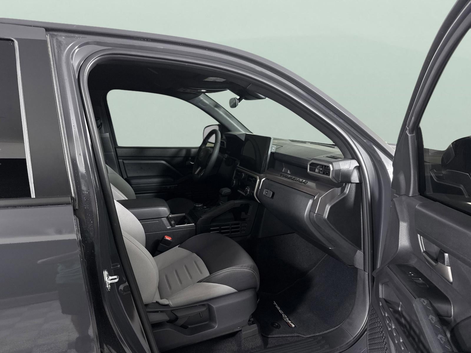 2026 Toyota Tacoma 4WD SR5