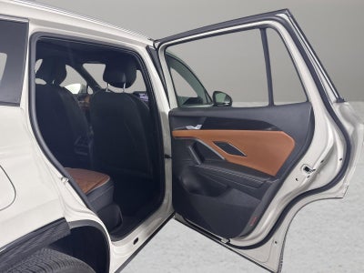 2025 Volkswagen Tiguan SEL R-Line