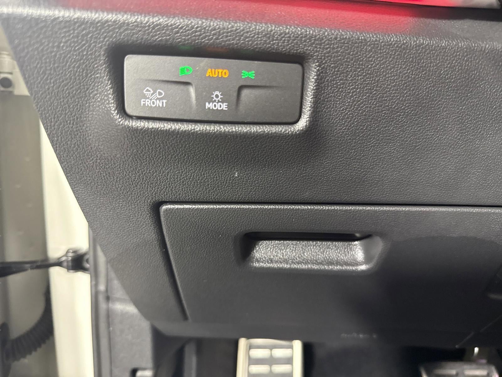 2025 Volkswagen Tiguan SEL R-Line