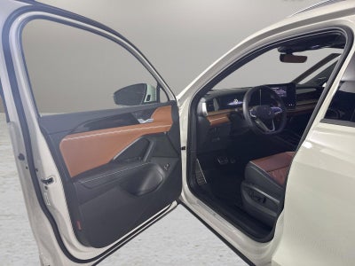 2025 Volkswagen Tiguan SEL R-Line