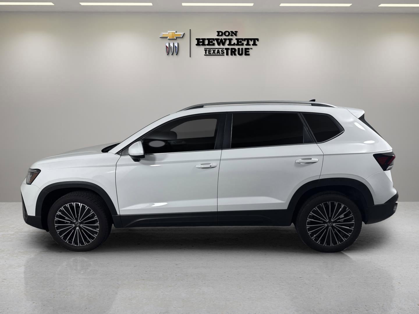 2025 Volkswagen Taos SE