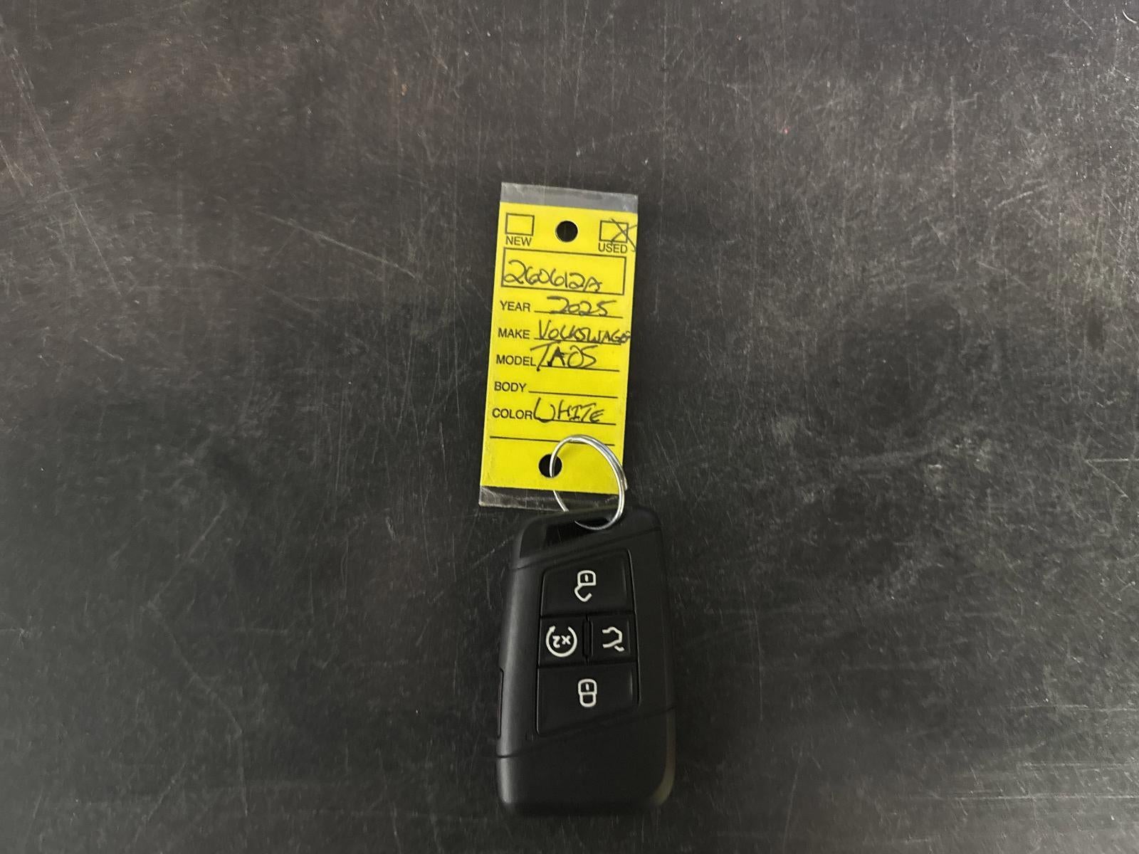 2025 Volkswagen Taos SE