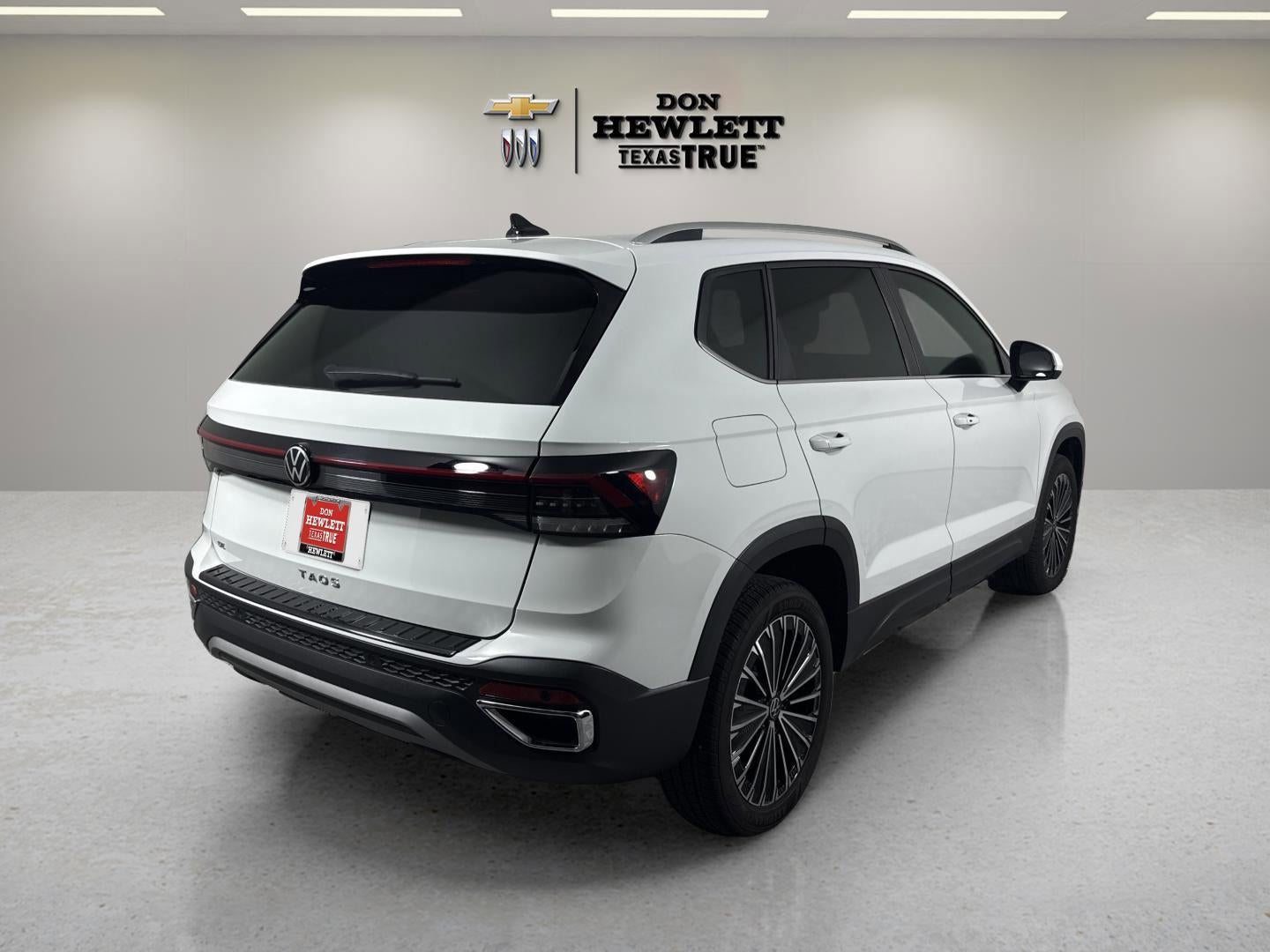 2025 Volkswagen Taos SE