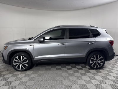 2022 Volkswagen Taos SE
