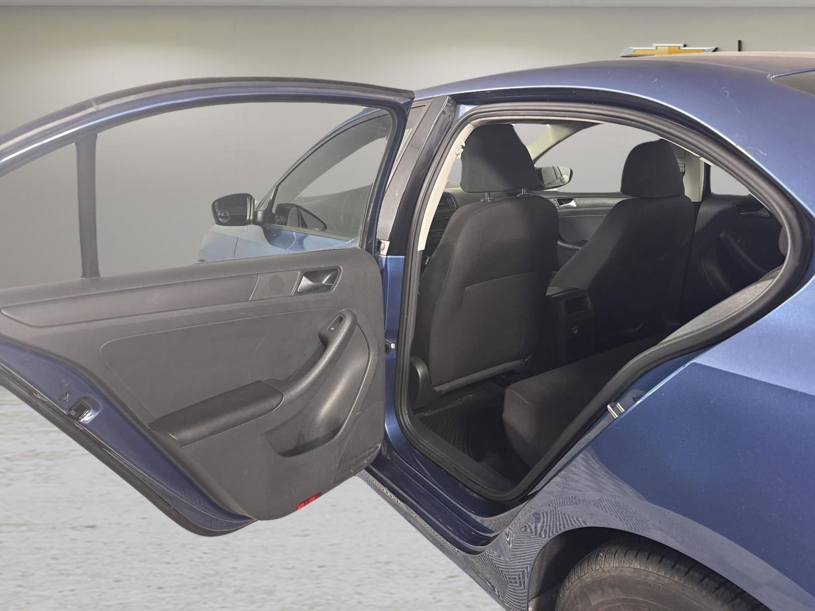 2015 Volkswagen Jetta 2.0L S