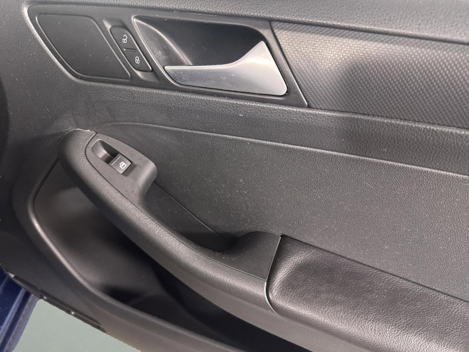 2015 Volkswagen Jetta 2.0L S