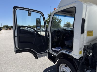 2025 Chevrolet Low Cab Forward 5500 XG 1WT