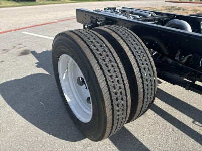 2025 Chevrolet Low Cab Forward 5500 XG NA