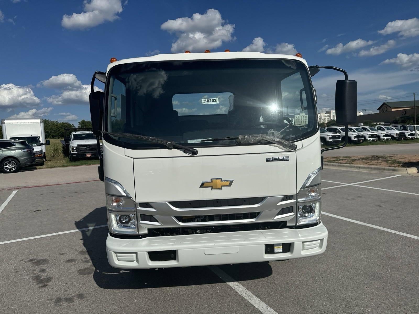 2025 Chevrolet Low Cab Forward 5500 XG NA