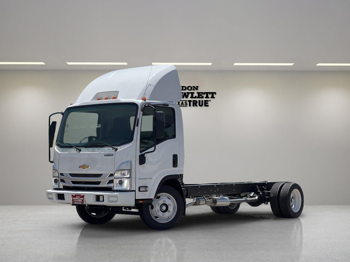 2025 Chevrolet Low Cab Forward 5500 XG NA