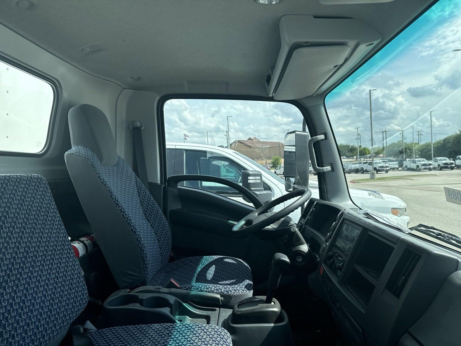 2025 Chevrolet Low Cab Forward 5500 XG NA