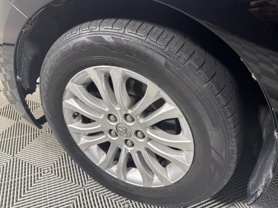 2015 Toyota Sienna XLE 8 Passenger