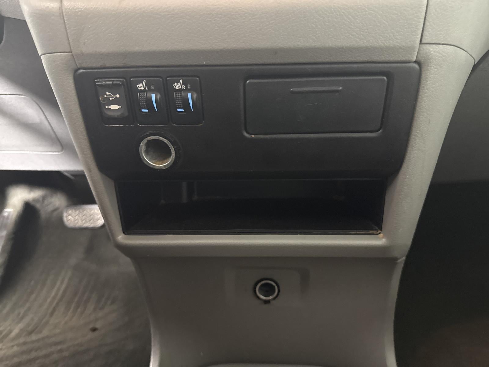 2015 Toyota Sienna XLE 8 Passenger
