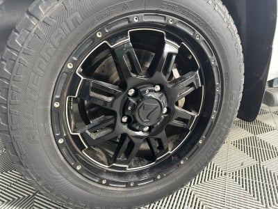 2013 Toyota Tundra 4WD Truck Grade