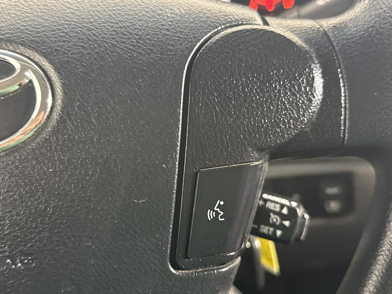 2013 Toyota Tundra 4WD Truck Grade