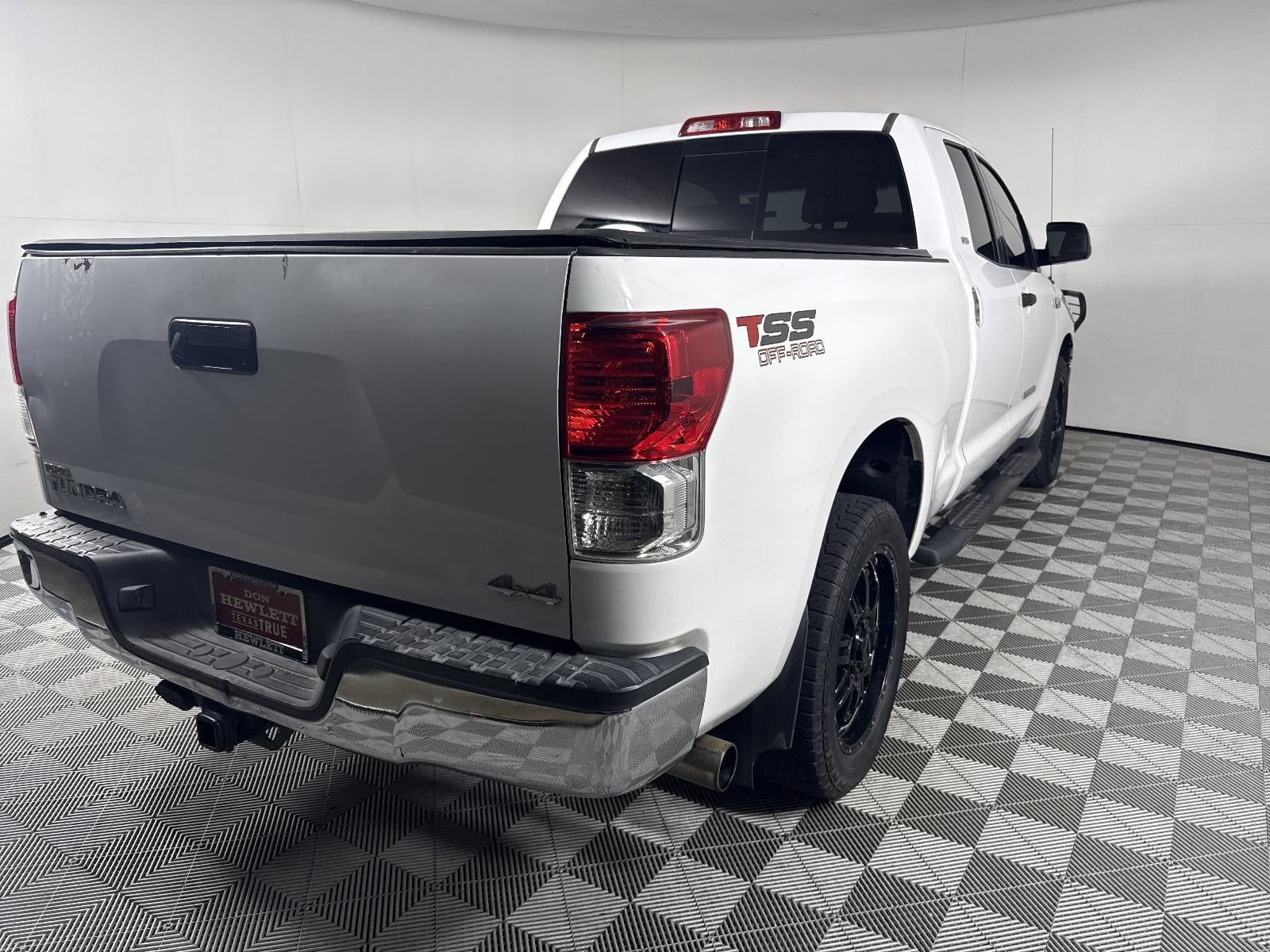 2013 Toyota Tundra 4WD Truck Grade