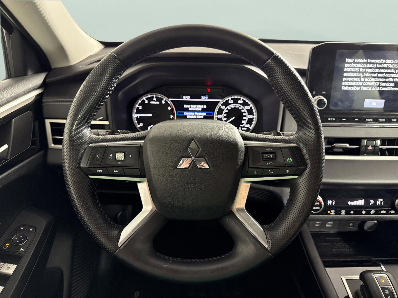 2022 Mitsubishi Outlander SE