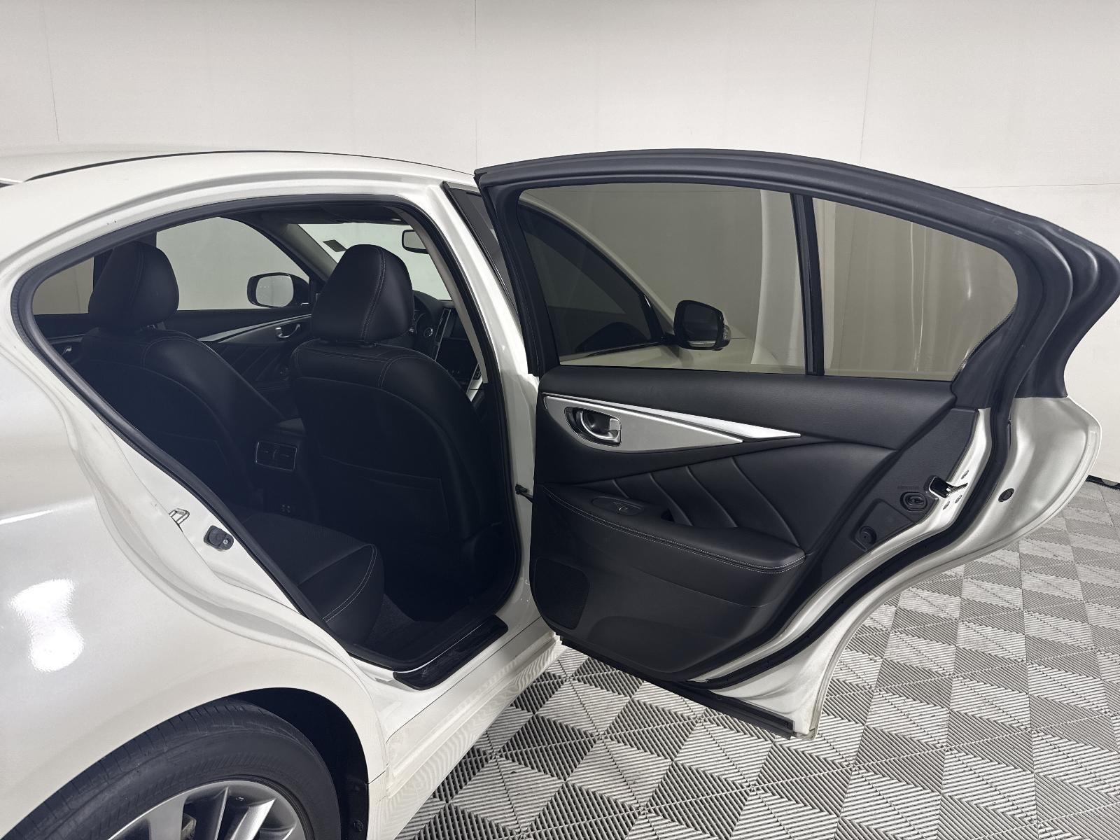 2023 INFINITI Q50 LUXE