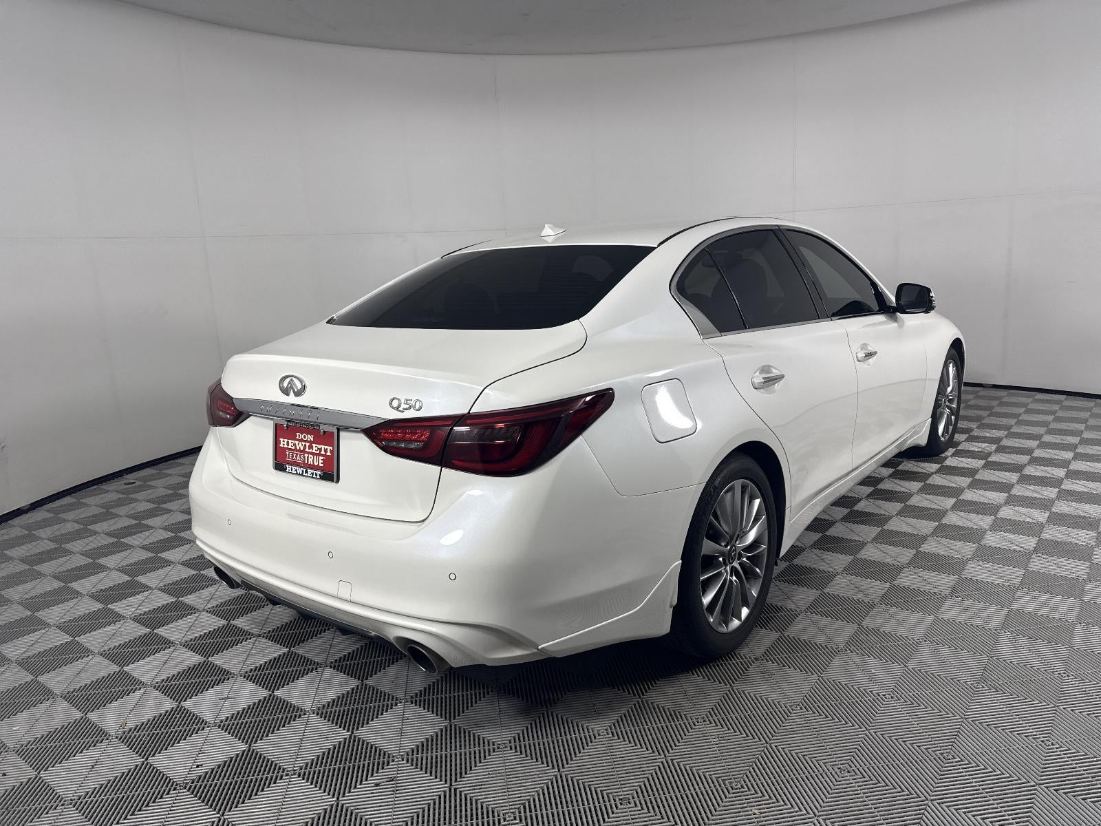 2023 INFINITI Q50 LUXE