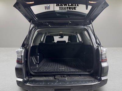 2022 Toyota 4Runner SR5